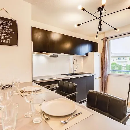 Aerosky Proche Aeroport Apartment *